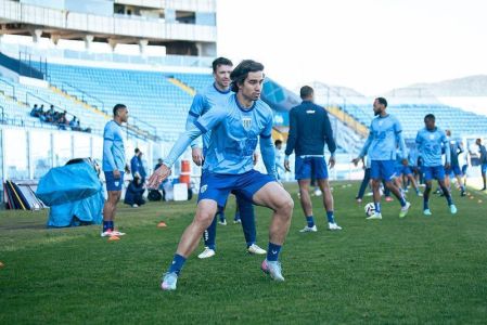 Elenco do Avaí em treino na Arena Ressacada