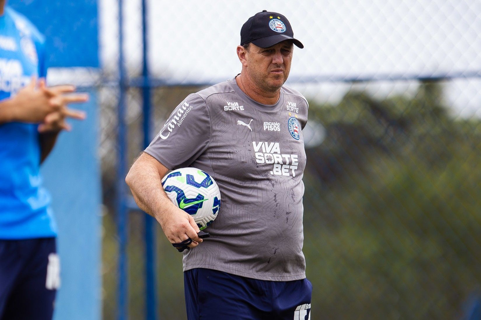 Escalação do Bahia: Ceni conta com dois retornos para jogo contra o Fluminense