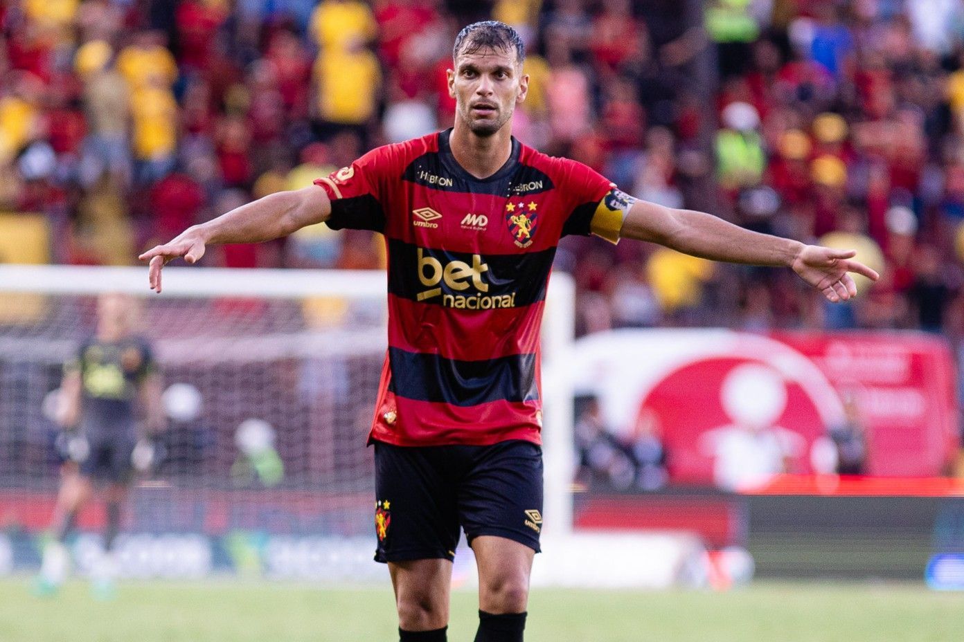 Capitão do Sport renova contrato com o clube até o fim de 2026