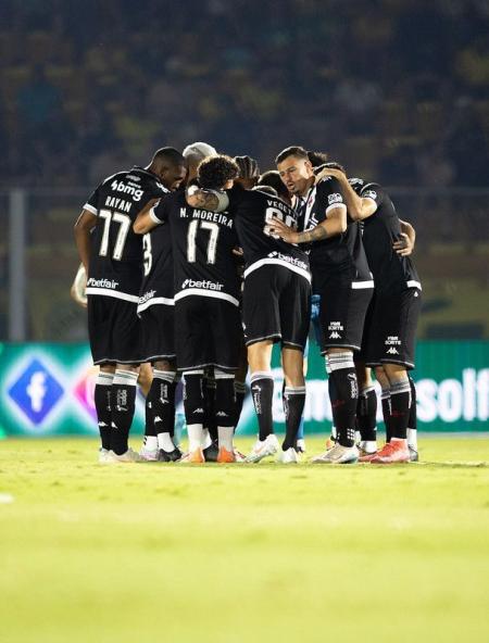 Fernando Diniz comentou a necessidade do Vasco por reforços