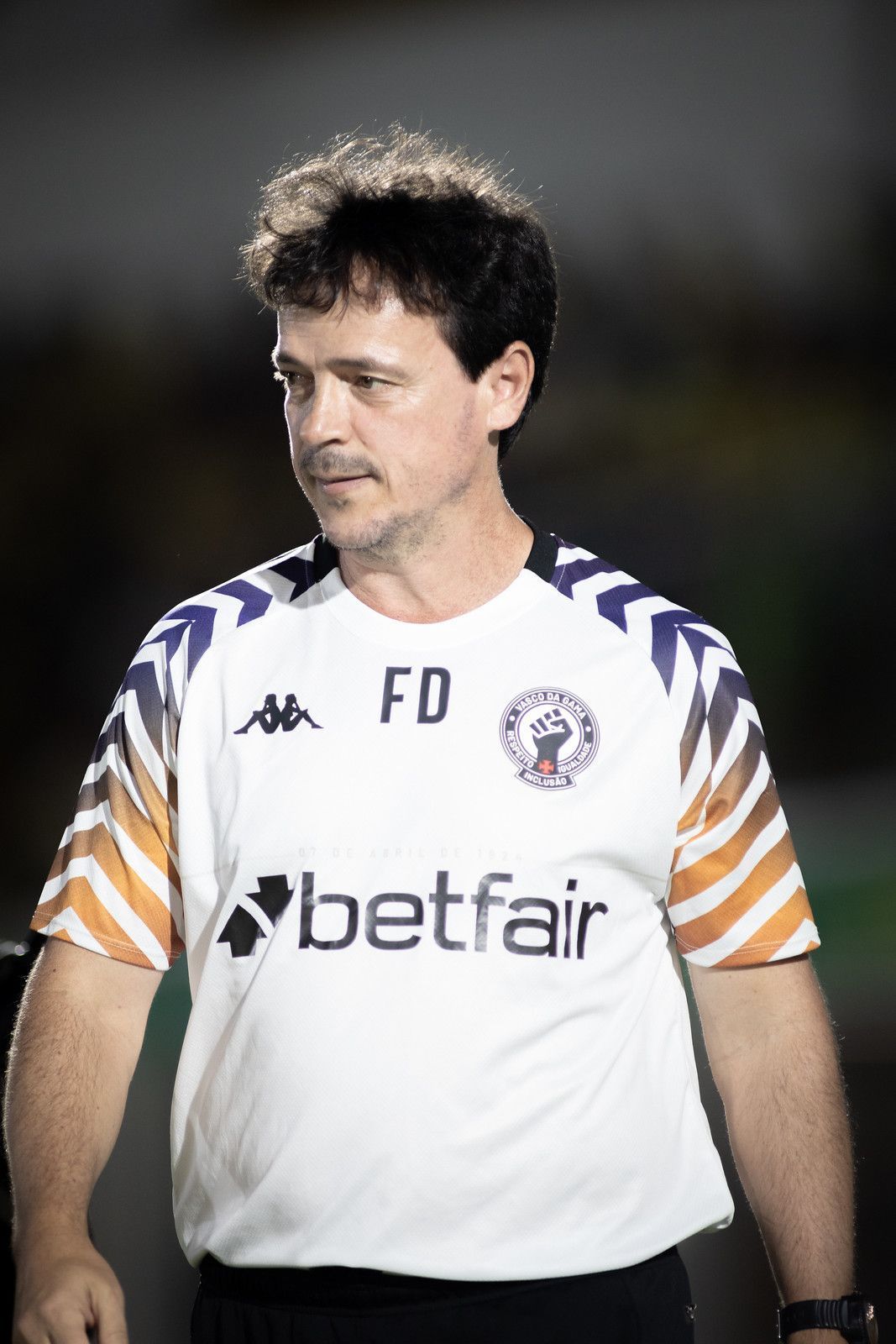 Escalação do Vasco: Fernando Diniz improvisa na lateral diante do Atlético