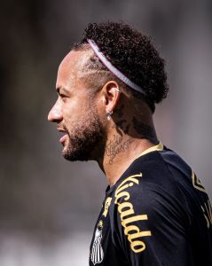 Neymar é o grande destaque da equipe do Santos