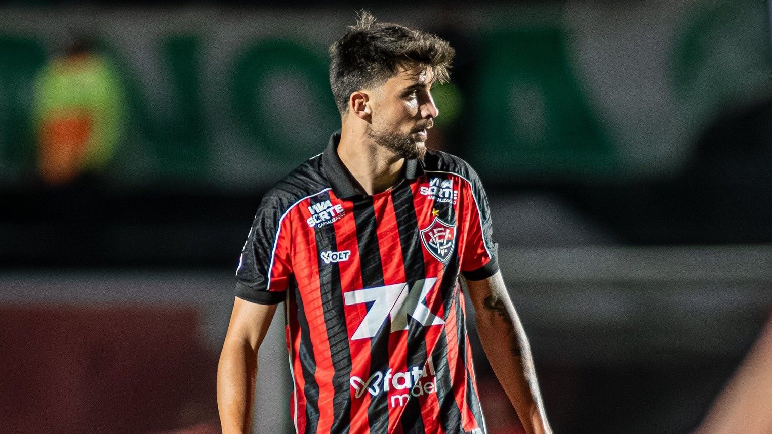 Reforço português do Vitória se lesiona em treino e passa por cirurgia