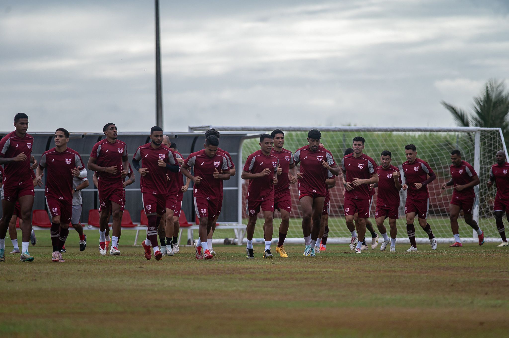 Escalação do CRB: Barroca pode mexer no ataque para decisão contra o Cruzeiro