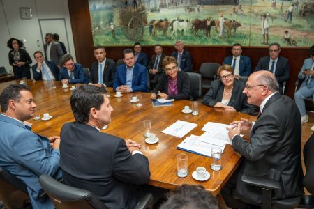 Prefeitos representados pela FNP estiveram reunidos com o vice-presidente Geraldo Alckmin