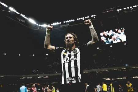 Lyanco em ação pelo Atlético