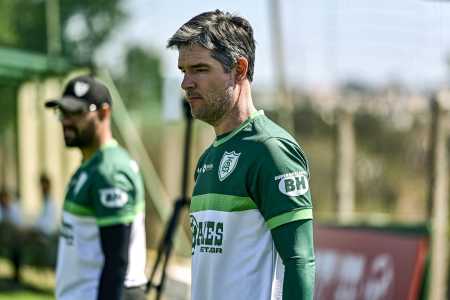 Diogo Giacomini em treinamento no América
