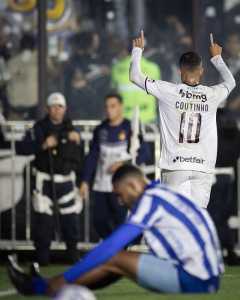 Coutinho marcou um dos gols da vitória do Vasco sobre o CSA