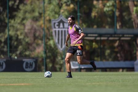 Igor Rabello, do Atlético, durante treinamento na Cidade do Galo