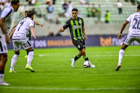 Titi Ortíz em ação pelo América