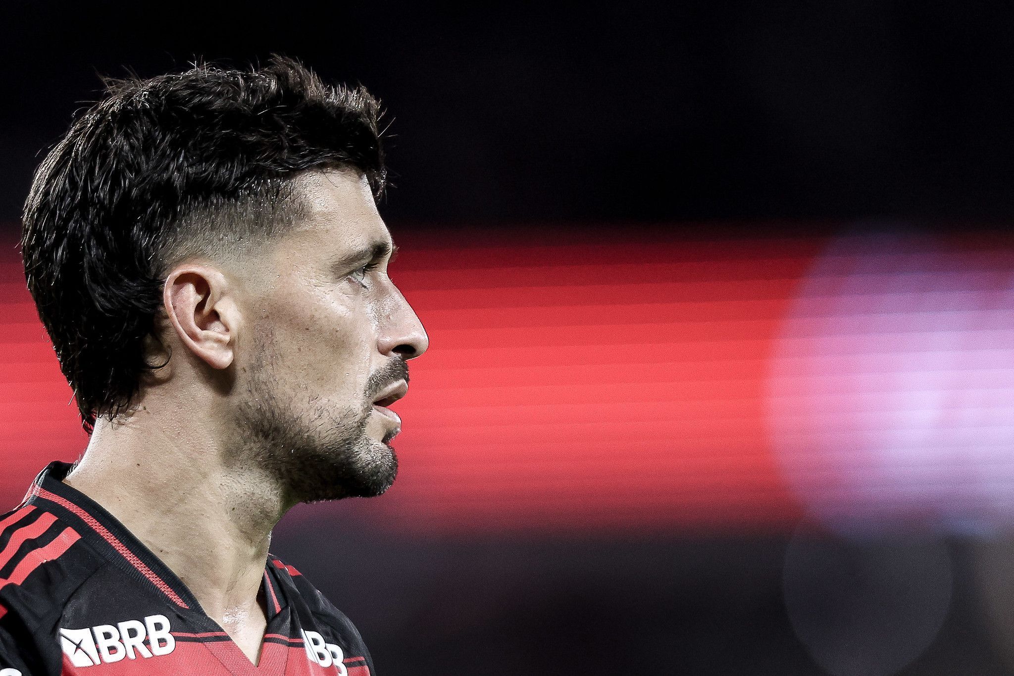 Flamengo x Inter: Filipe Luís inicia semana com dúvida para substituir Arrascaeta