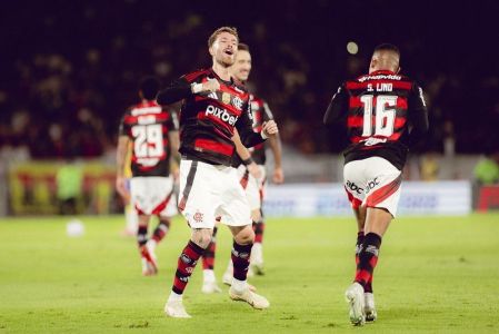 Léo Pereira comemora gol em Flamengo 2 x 1 Mirassol, pelo Brasileirão 2025