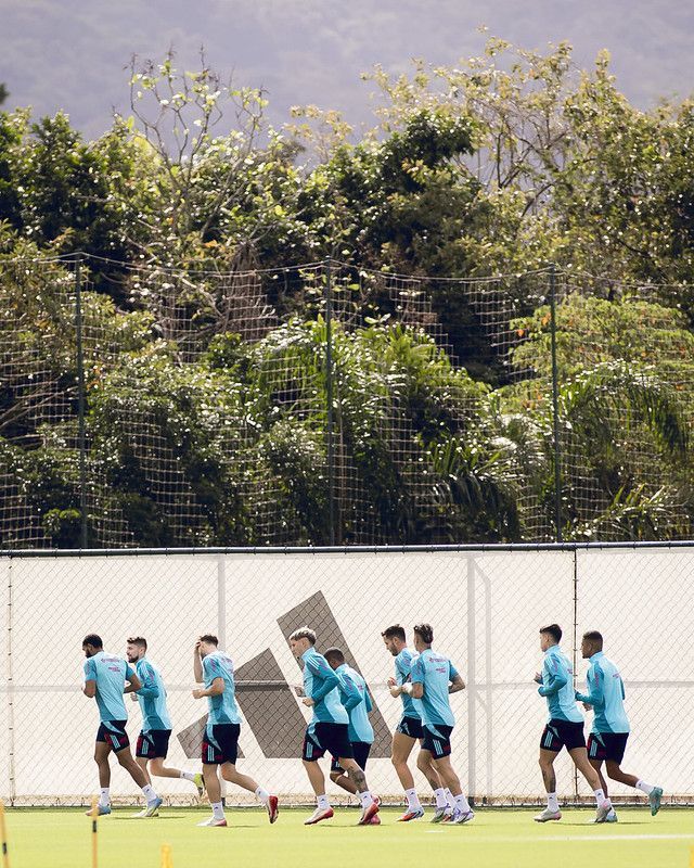 Flamengo confirma três desfalques contra o Internacional; veja relacionados
