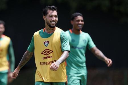 Luciano Acosta pode estrear com a camisa do Fluminense na Sul-Americana