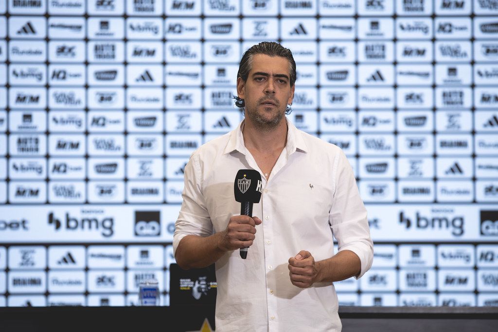 Negativa de Anselmi faz Atlético acelerar em nova direção por treinador