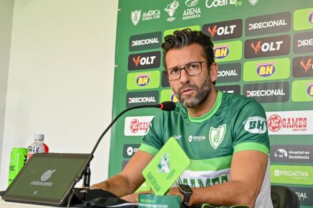 Valentim celebra retorno ao América e abre o jogo sobre contato com elenco
