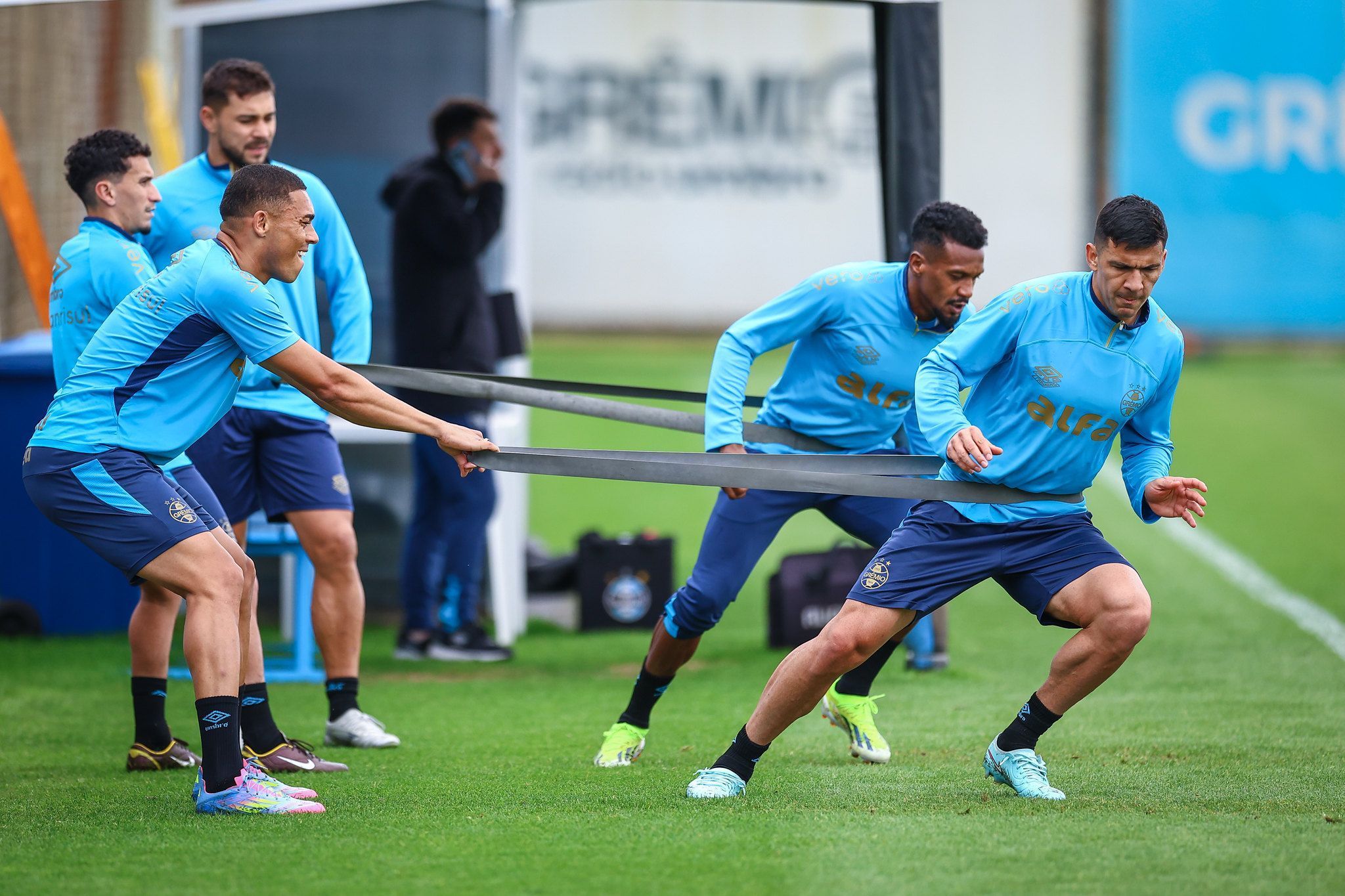 As opções de Mano Menezes no Grêmio para enfrentar o Atlético pelo Brasileiro