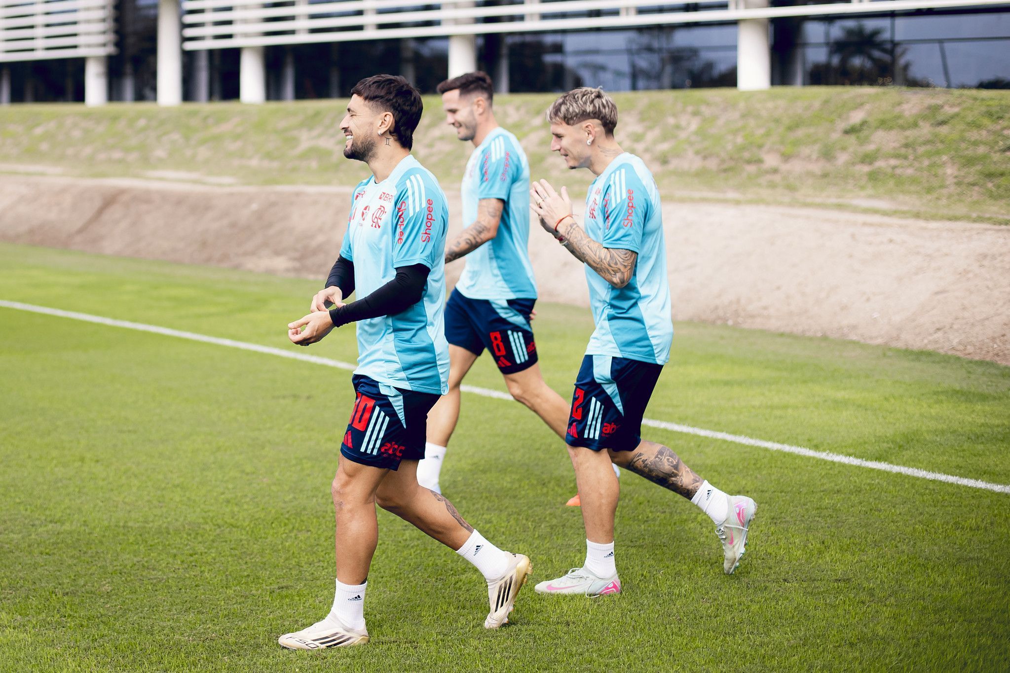 Escalação do Flamengo: Filipe Luís fará mudanças para reencontro com o Inter