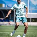Cruzeiro tenta efeito suspensivo no STJD para ter meia contra o Internacional