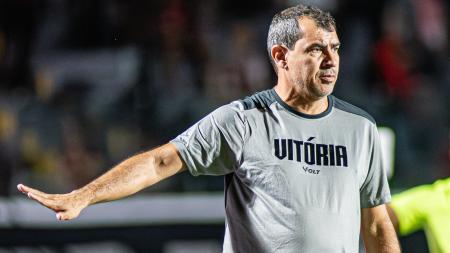 Fábio Carille durante jogo do Vitória no Barradão, em Salvador