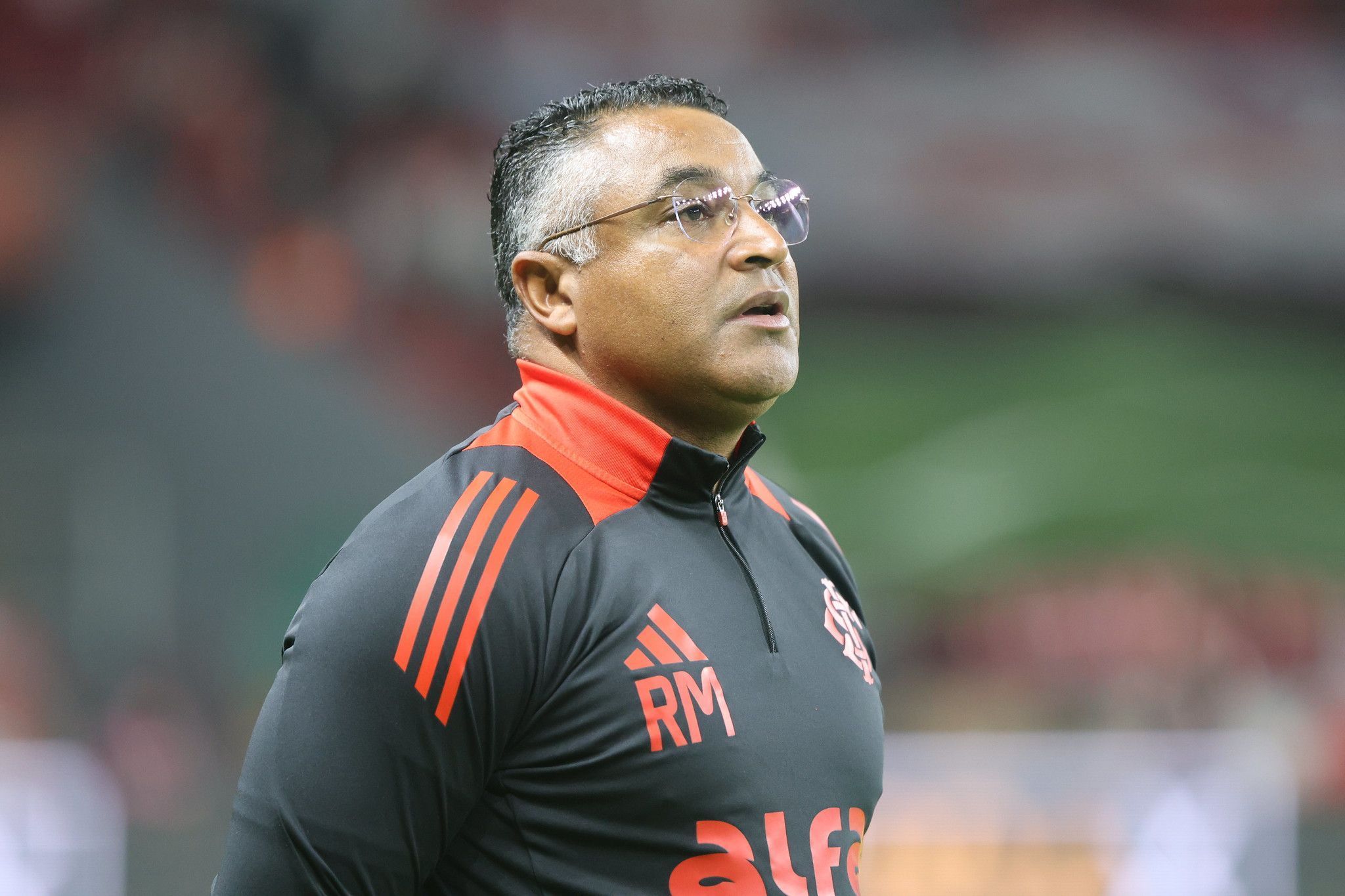 Roger coloca jogo com Flamengo 'em xeque' e aposta 'fichas' do Inter na Libertadores