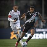 Entenda como diretoria do Vasco avalia renovação de contrato com Jair