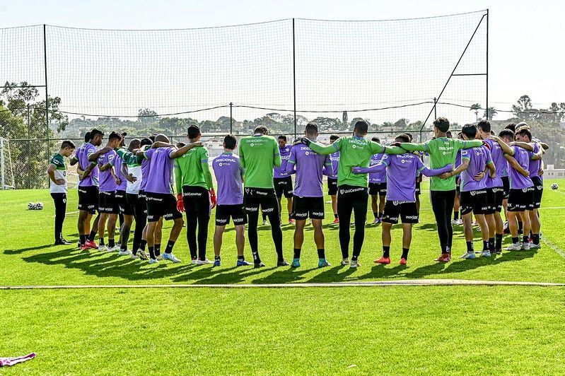 Ex-Cruzeiro é 15º atacante vinculado ao América; veja situações