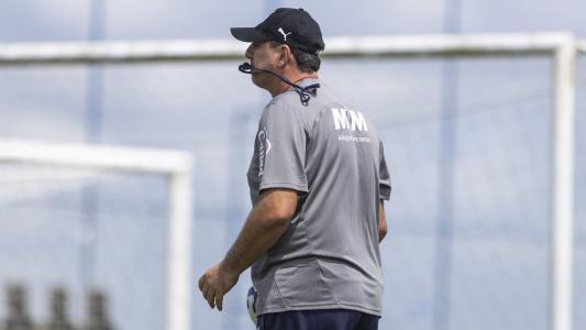 Técnico Rogério Ceni durante treino do Bahia
