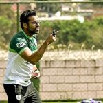 América aguarda chegada de meio-campista e avança por goleiro