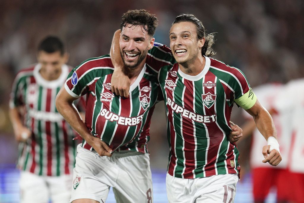 Em jogo lendário para Fábio, Fluminense vence o América e avança às quartas da 'Sula'