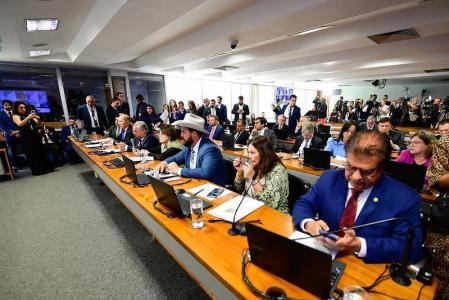 Deputados e senadores de oposição estão no comando da CPMI