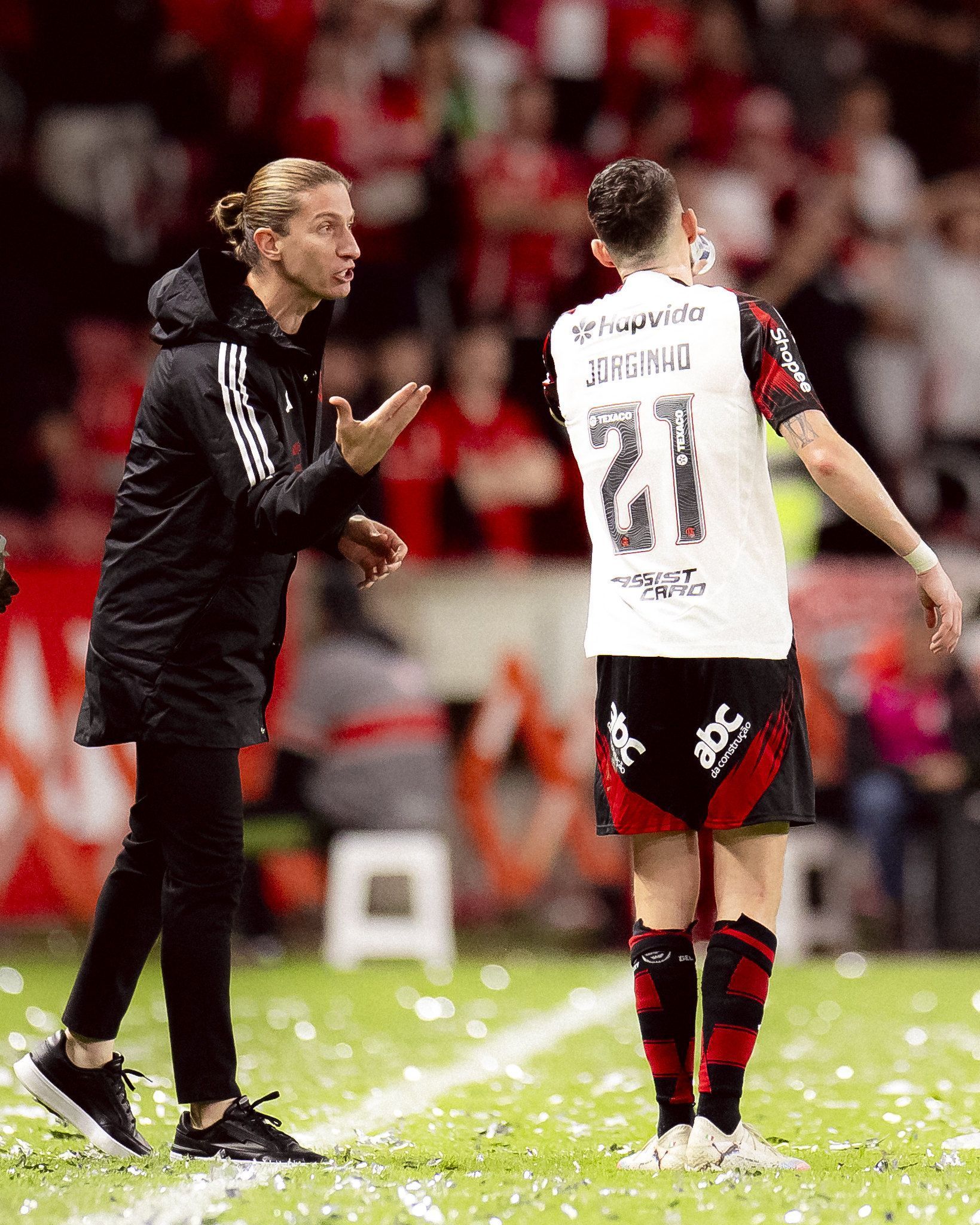 Filipe Luís cita 'reinvenção' do Flamengo e explica domínio sobre o Inter
