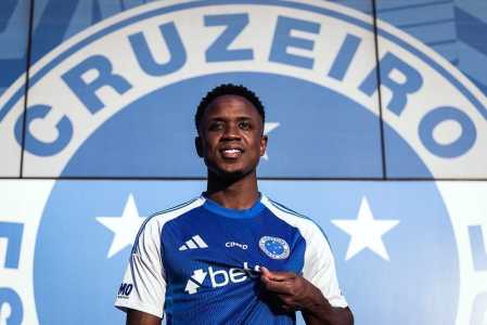 Luis Sinisterra, novo reforço do Cruzeiro