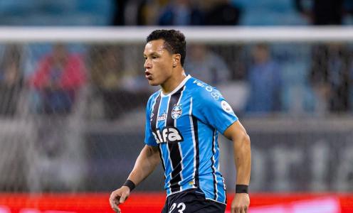 Marlon é titular absoluto no Grêmio em 2025