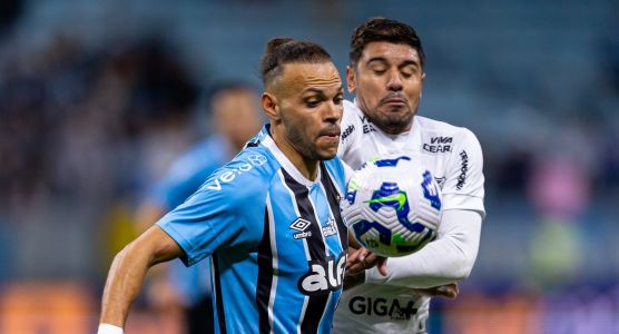 Braithwaite tem contrato com o Grêmio até o fim de 2027