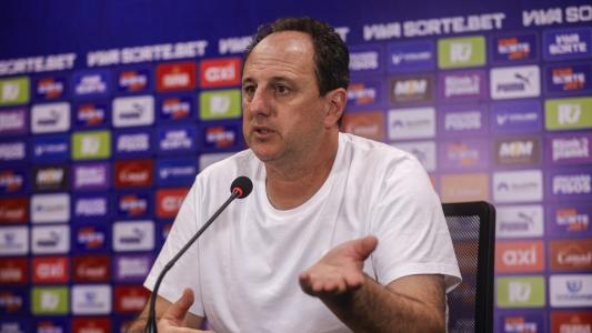 Técnico Rogério Ceni durante entrevista coletiva