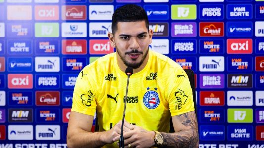 João Paulo durante coletiva de apresentação