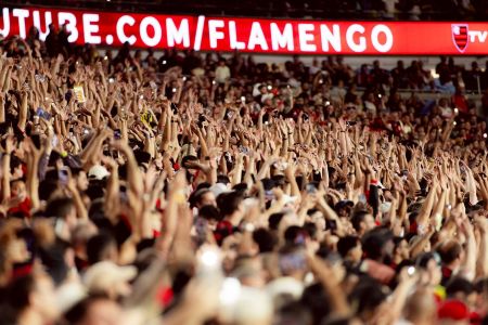 Torcida do Flamengo no Maracanã: Rubro-Negro está na liderança do Campeonato Brasileiro