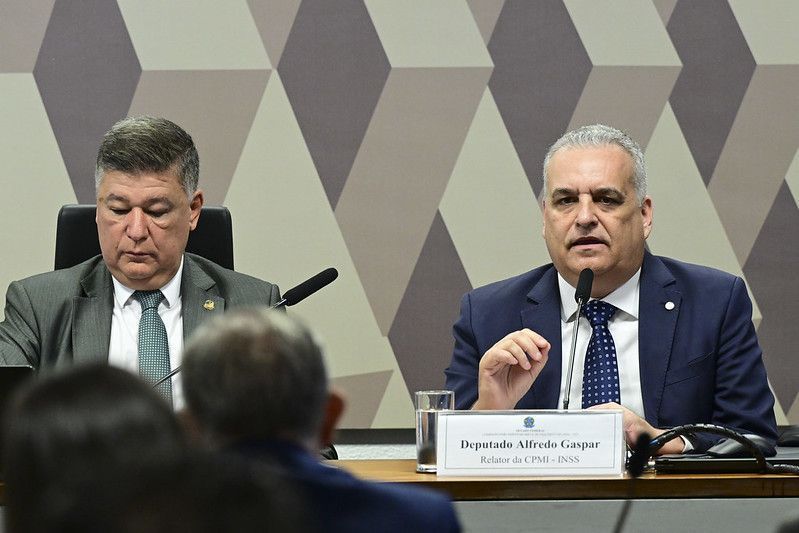 Relator da CPMI do INSS pede prisão preventiva de investigados por fraudes bilionárias