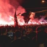 Atlético: grupo de torcedores prepara festa com 500 objetos pirotécnicos no CT