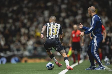 Guilherme Arana analisa derrota do Atlético diante do Cruzeiro