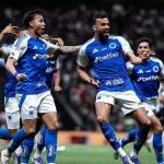 Zagueiro do Cruzeiro elege gol contra o Atlético como 'mais marcante' da carreira