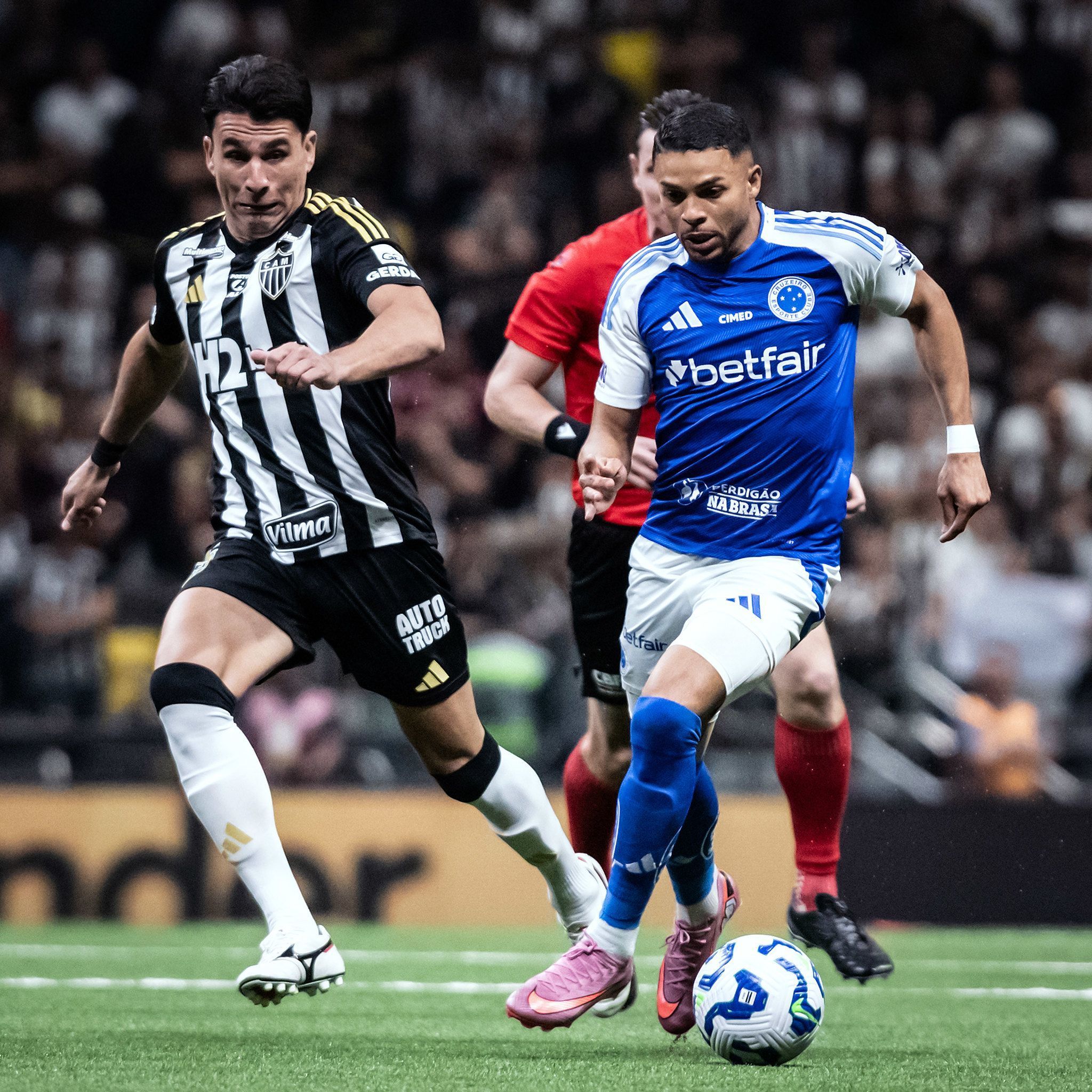 Prime Video define narrador para Cruzeiro x Atlético pela Copa do Brasil