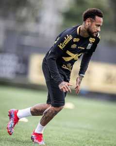 Neymar é uma das esperanças do Santos na luta contra a zona de rebaixamento