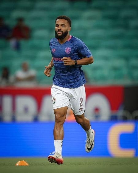 Samuel Xavier será desfalque do Fluminense no duelo contra o Santos