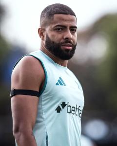 João Marcelo celebra retorno aos treinamentos do Cruzeiro