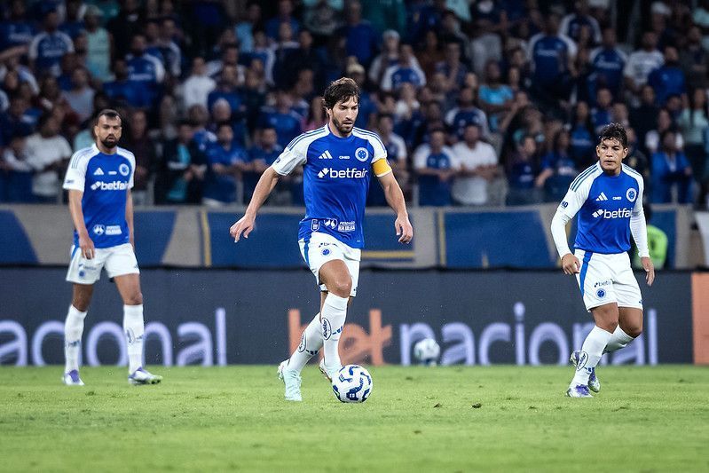Titular do Cruzeiro vira desfalque para próxima rodada do Brasileirão