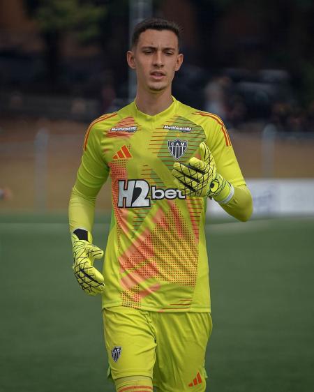 Pedro Cobra em ação pelo Atlético Sub-20