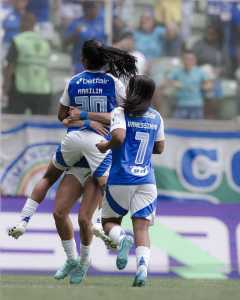 Jogadoras do Cruzeiro no Independência