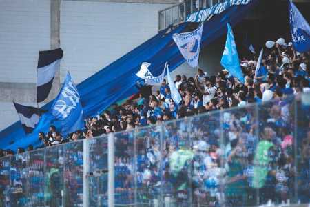 Torcida do Cruzeiro presente no Independência, neste domingo (31), para o jogo diante do Palmeiras, pelo Brasileiro Feminino